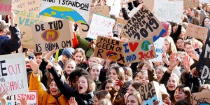 Après la Belgique, des milliers de jeunes marchent pour le climat aux Pays-Bas
