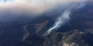 Corse : des feux stabilisés, les pompiers encore mobilisés