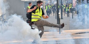 « Les gaz lacrymogènes, outils de répression des insectes et des émeutiers »