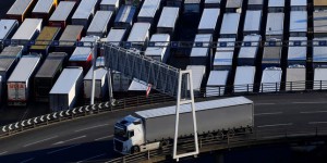 L’Union européenne limite les émissions de CO2 des camions