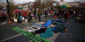 Crise climatique : près de 300 militants arrêtés à Londres à la suite de blocages « écologiques »