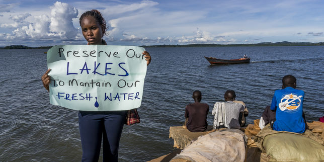 Hilda Flavia Nakabuye, une étudiante en grève pour sauver le lac Victoria