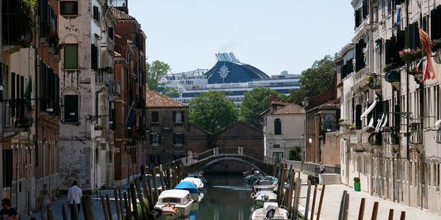 Roberto Ferrucci : « Les navires de croisières doivent quitter la lagune de Venise »