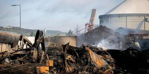 Après l’incendie de Lubrizol à Rouen, le « manque de transparence » sévèrement critiqué