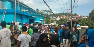 Au moins un mort après un puissant séisme dans l’est de l’Indonésie