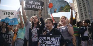 A New York, les jeunes se mobilisent massivement pour conjurer la peur de la crise climatique