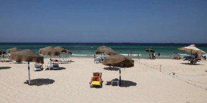 Privatisation, infractions, érosion : en Tunisie, les plages sous pression