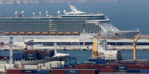 A Marseille, port et armateurs s’engagent pour réduire la pollution des croisières