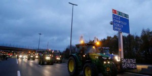 Agriculture : des tracteurs dans Paris pour faire pression sur la grande distribution