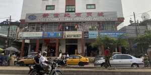 Cameroun : au marché chinois de Douala, on craint les ruptures de stocks