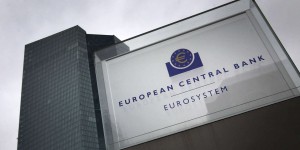 Coronavirus : les Bourses s’effondrent, la BCE maintient ses taux directeurs