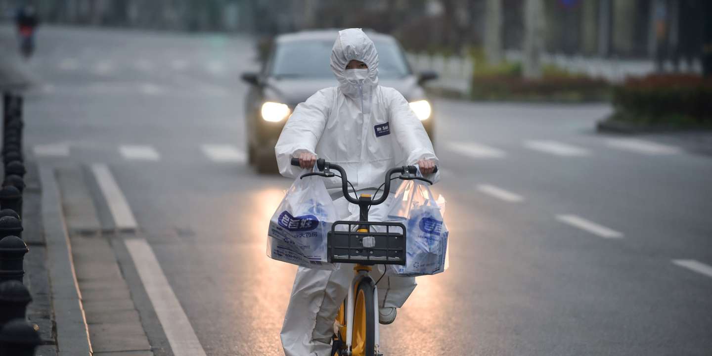 Coronavirus : « A Wuhan, on transporte les cadavres dans des sacs, emportés sur des charrettes »