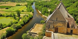 En Dordogne, le projet contesté de contournement de Beynac, classé « plus beau village de France »