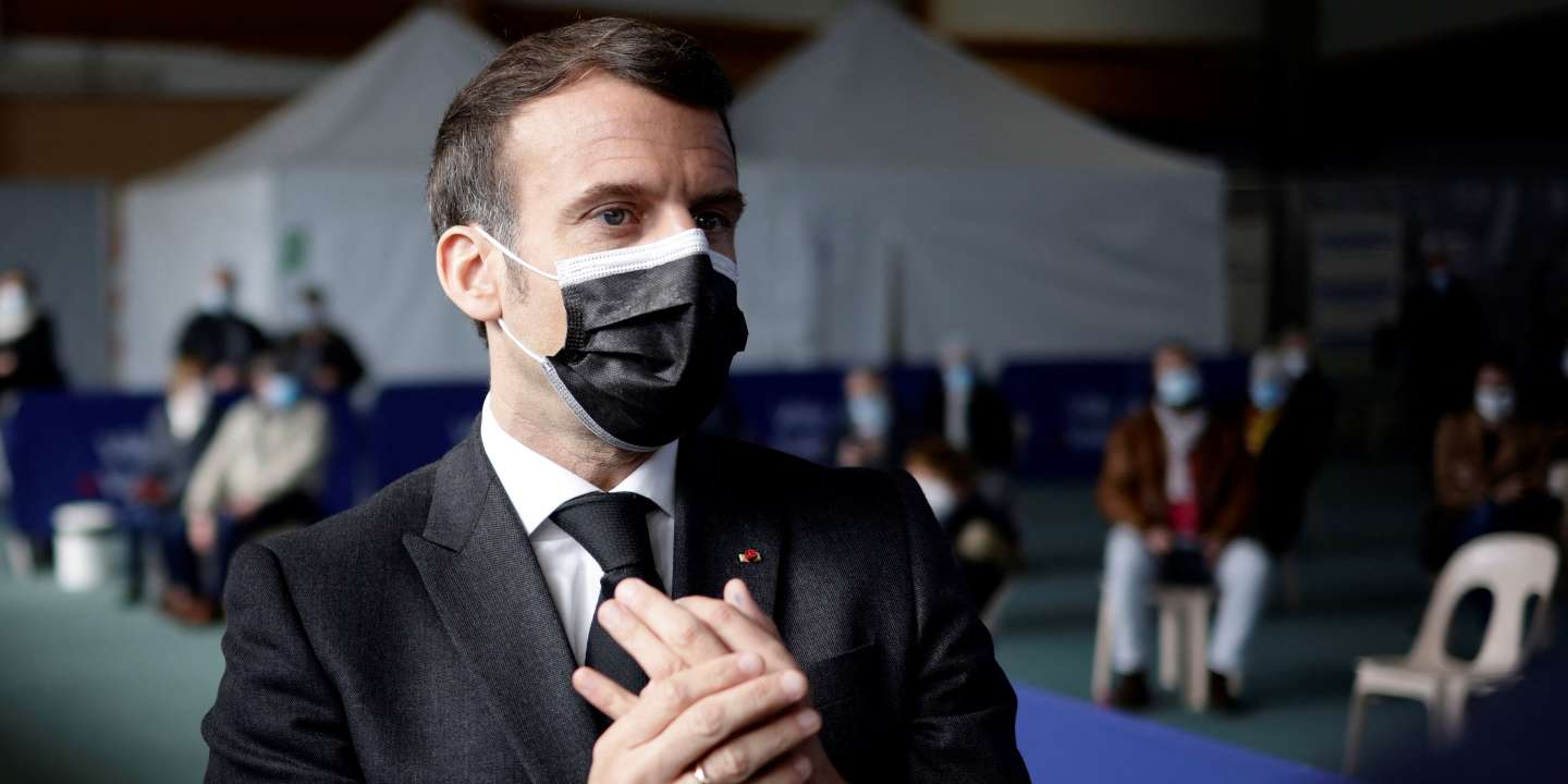 Coronavirus : face au chiffon rouge du tri des malades, Emmanuel Macron accusé de « tâtonnements »