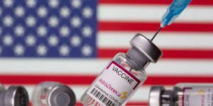 Covid-19 : Washington va exporter des vaccins au Canada et au Mexique, Rome commémore les victimes