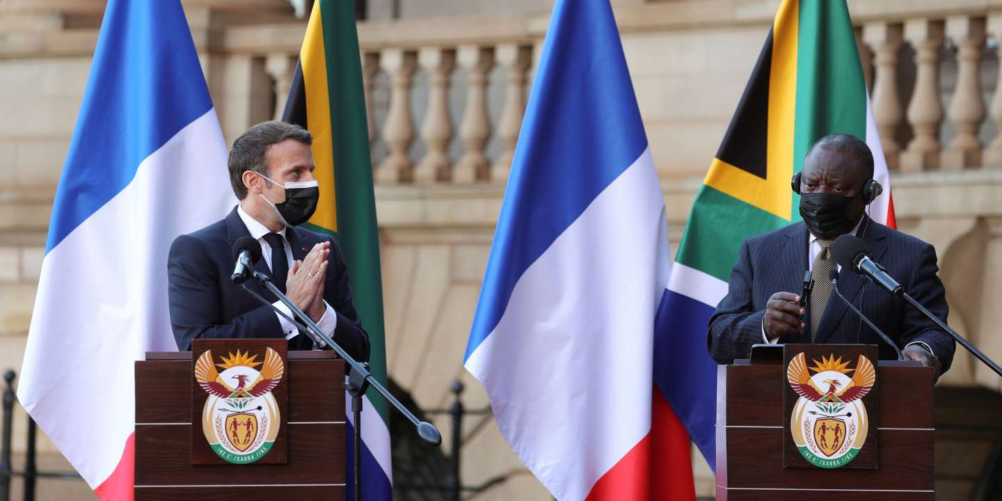 Covid-19 : en Afrique du Sud, Emmanuel Macron engagé dans la « guerre » pour l’accès de l’Afrique aux vaccins