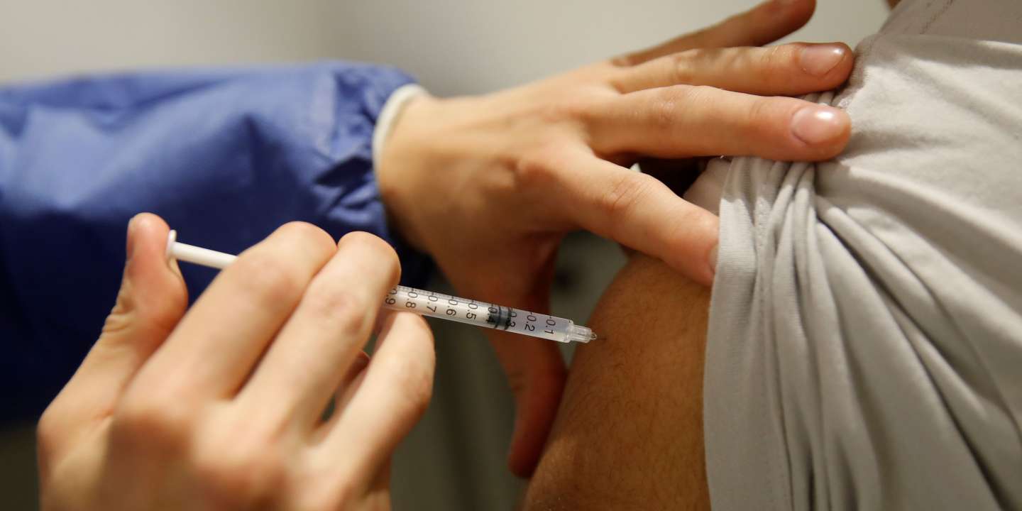 Covid-19 : l’Académie de médecine préconise de rendre le vaccin obligatoire