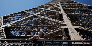 Covid-19 : la tour Eiffel rouvrira au public mi-juillet