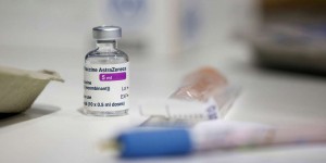 Covid-19 : l’Union européenne obtient en justice moins de doses de vaccin que réclamé à AstraZeneca