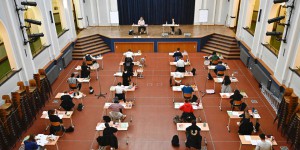 En Europe, les examens du secondaire de nouveau perturbés par la crise
