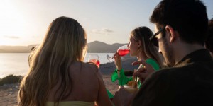 Privée de ses clubs, Ibiza cherche à se réinventer