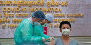 « Il faut vacciner 60 % de la population mondiale contre le Covid-19 »