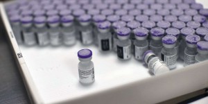 Vaccins contre le Covid-19 : « La levée des brevets est le préalable à un régime de propriété intellectuelle plus solidaire »