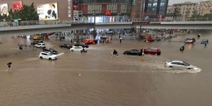 En Chine, les inondations provoquent la mort de 12 personnes dans le métro de Zhengzhou