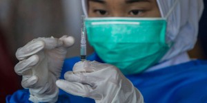 Covid-19 dans le monde : 110 millions de doses des vaccins chinois vont être fournies à Covax