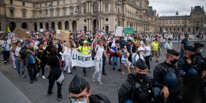 Enquête ouverte pour provocation à la haine après la manifestation contre le passe sanitaire à Paris