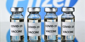 Non, le PDG de Pfizer, Albert Bourla, n’a pas refusé de se faire vacciner contre le Covid-19