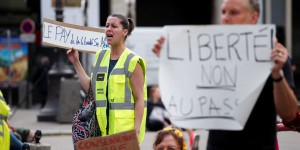 Pour le quatrième week-end consécutif, les opposants au passe sanitaire manifestent à travers la France