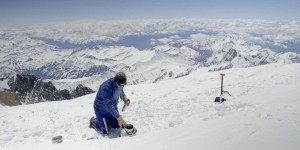 Sur les sommets des Alpes, une pollution diffuse aux microplastiques