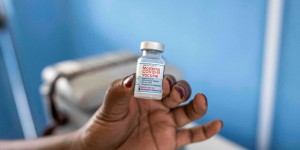 Covid-19 dans le monde : l’OMS recommande une dose supplémentaire de vaccin pour les immunodéprimés