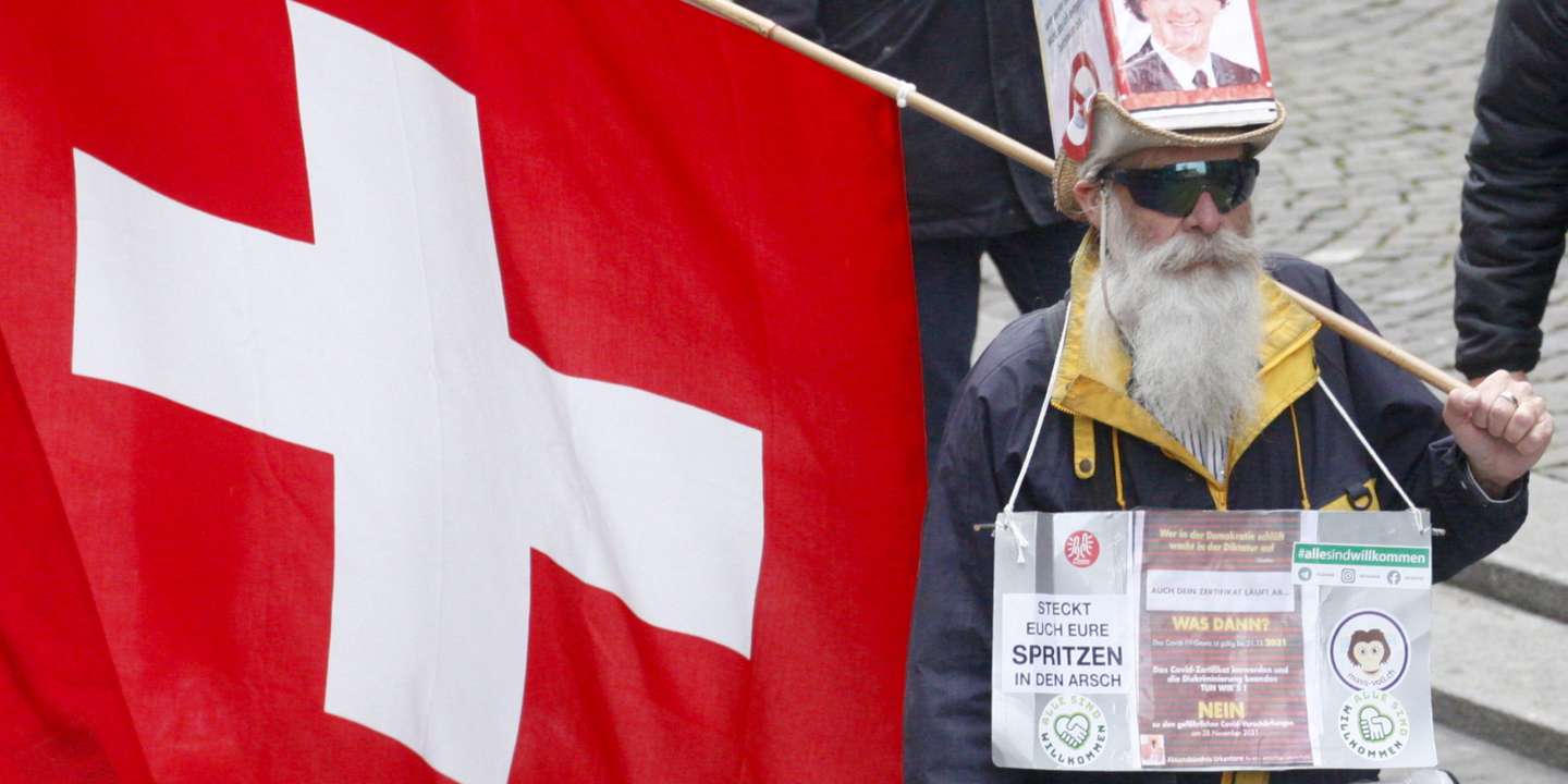 Covid-19 : en Suisse, la cinquième vague déferle sur la population la moins vaccinée d’Europe de l’Ouest