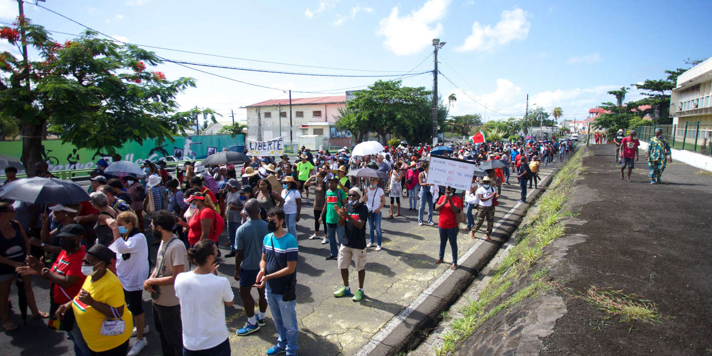 Grève contre l’obligation vaccinale à la Guadeloupe : 2 pompiers blessés, 2 arrestations