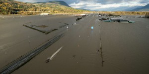 Des milliers de personnes évacuées en raison d’inondations dans l’ouest du Canada