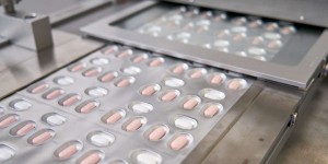 Covid-19 : Pfizer confirme que son nouveau traitement à pilules est très efficace