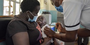 Paludisme : le Covid-19 entrave la lutte mais stimule la recherche d’un vaccin