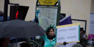 « On paie des impôts, on respecte la loi, on est des citoyens ! » : la mobilisation des anti-passe vaccinal en forte hausse en France