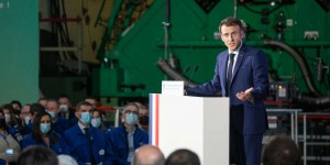 Emmanuel Macron annonce la construction de 6 réacteurs nucléaires de type EPR2 : suivez son discours en direct