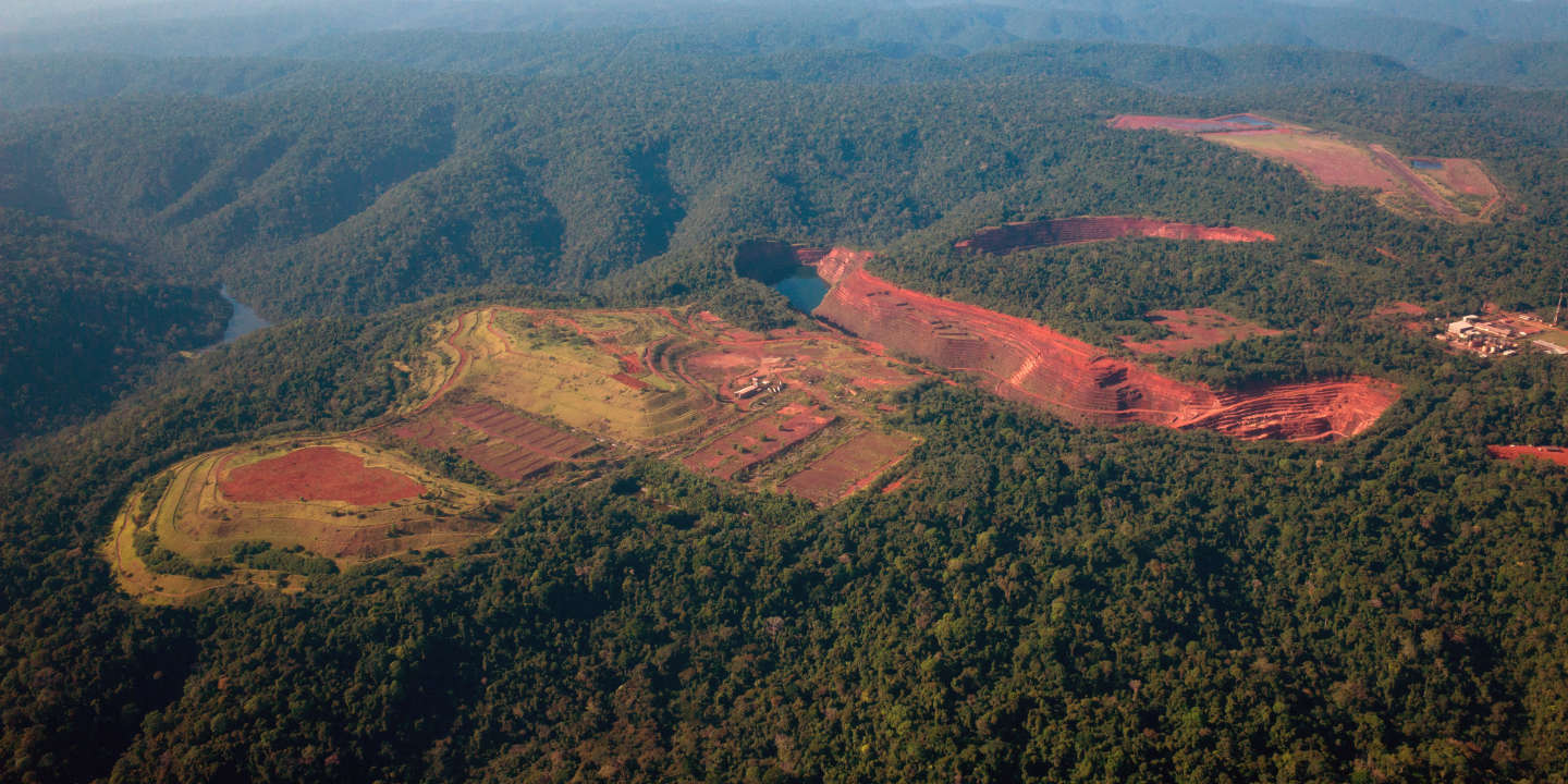 Une ONG dénonce le financement par le Crédit agricole de projets miniers sur les terres indigènes en Amazonie