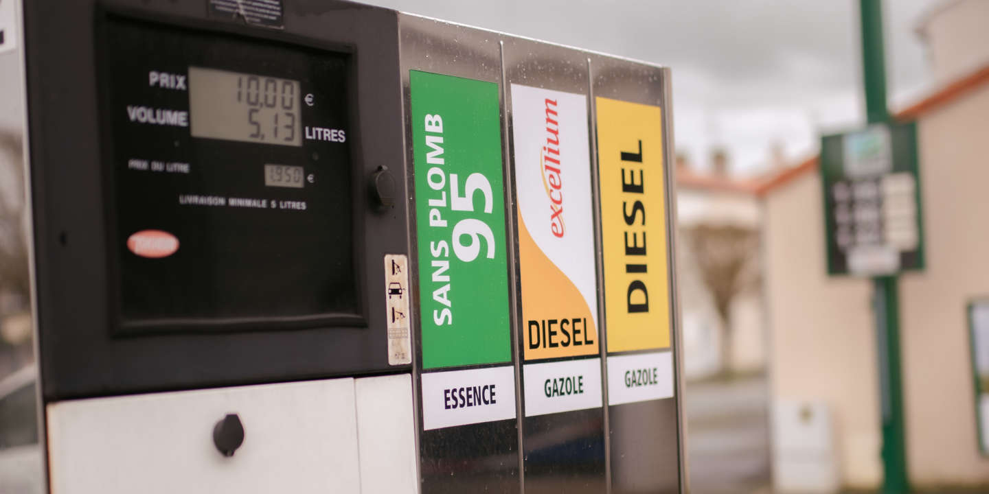 Carburants : une « remise à la pompe de 15 centimes par litre » s’appliquera à partir du 1er avril, annonce Jean Castex