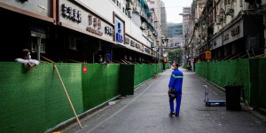 En Chine, la poursuite des mesures drastiques contre le Covid-19 pousse la population à vouloir s’exiler