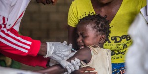 Flambées de rougeole en Afrique : « La résistance au vaccin contre le Covid-19 a aussi contaminé les autres vaccinations »