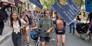 Les marcheurs du Relais jeune, pour la justice climatique et sociale, terminent leur périple de 3 000 km à Paris