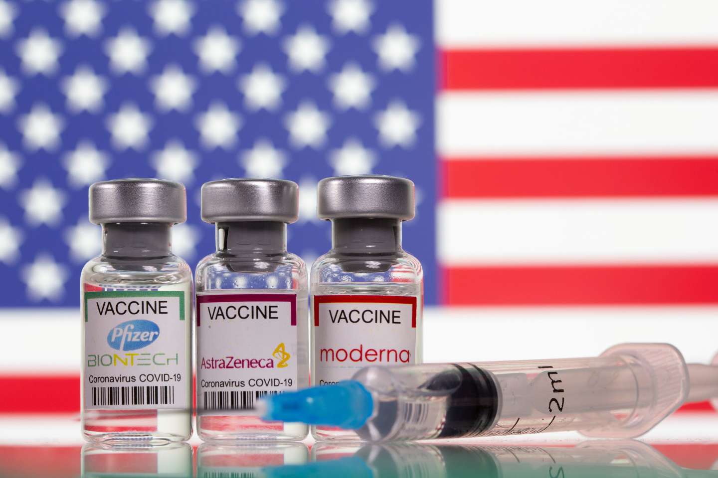 Mathias Dewatripont : « Quel bilan tirer de la vaccination anti-Covid sur le plan industriel et économique ? »