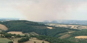 Un incendie parcourt 400 hectares entre Lozère et Aveyron