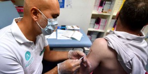 Variole du singe : la vaccination en pharmacie, en expérimentation, objet d’une « forte attente » chez les publics cibles