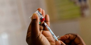 Paludisme : les résultats d’un vaccin suscitent l’espoir d’un déploiement massif